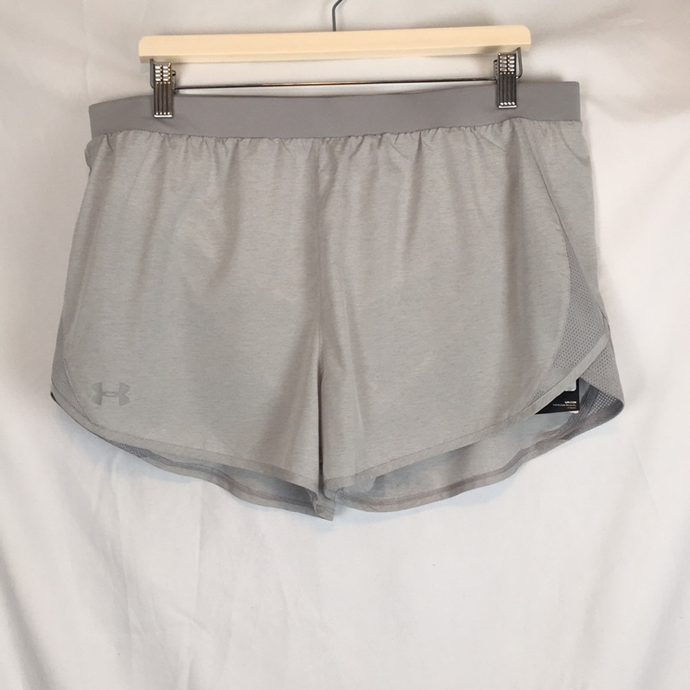 Under Armour HeatGear Women's Fly By 2.0 Athletic Short Gray size XL NWT